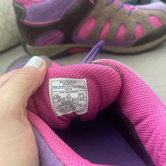 Merrell EUC Hiking shoes - Picture 6 of 9